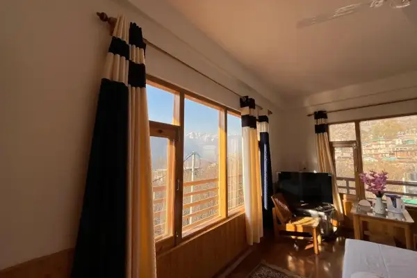 5 BHK Independent Homestay in Manali – Property Image