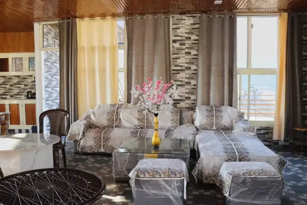 5 BHK Independent Homestay in Manali – Property Image