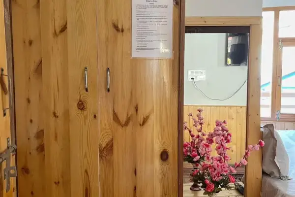 5 BHK Independent Homestay in Manali – Property Image