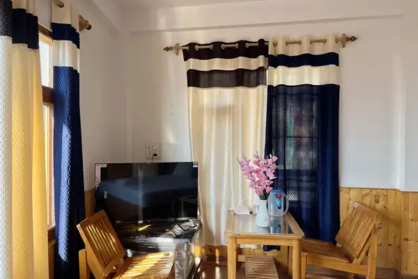 5 BHK Independent Homestay in Manali – Property Image