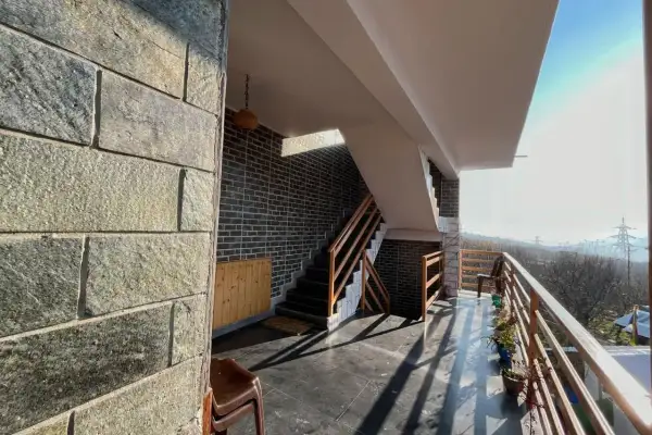 5 BHK Independent Homestay in Manali – Property Image