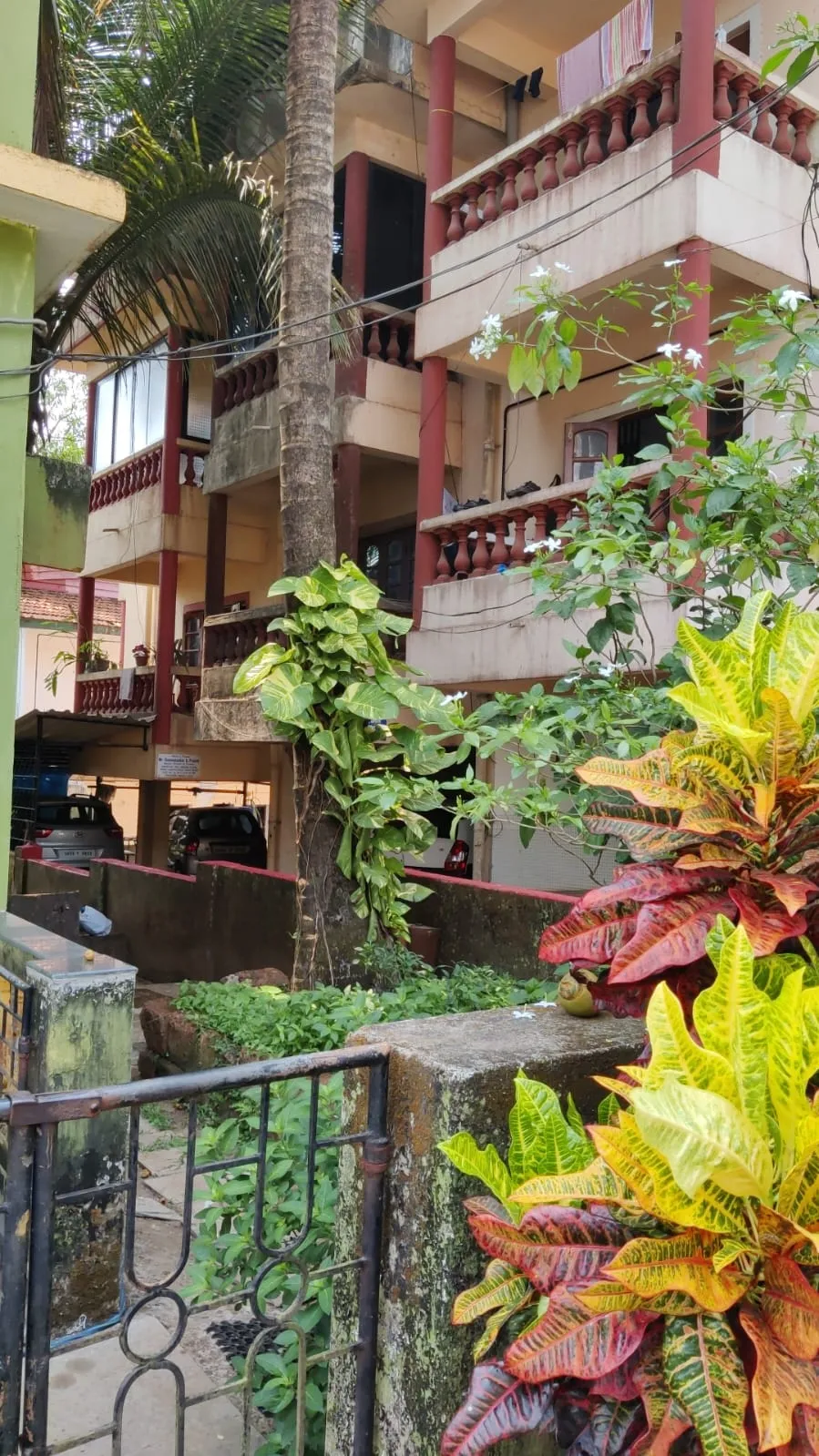 DUPLEX WITH RIVERVIEW – Property Image