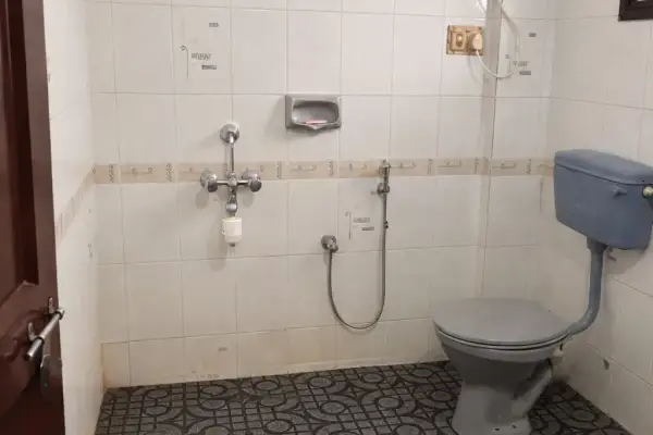 3 BHK Flat in Amrita Apartments, Kochi – Property Image