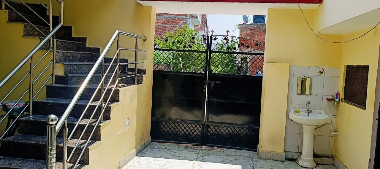 30x60 house for sale – Property Image