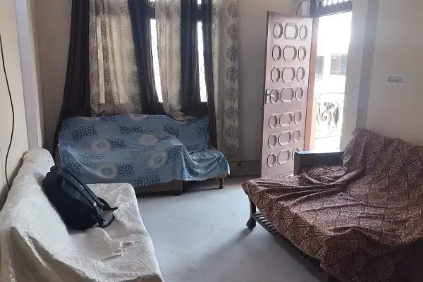 Fully Furnished 2 BHK | Metro Connectivity | Ready to Move – Property Image