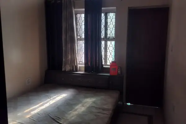 Fully Furnished 2 BHK | Metro Connectivity | Ready to Move – Property Image